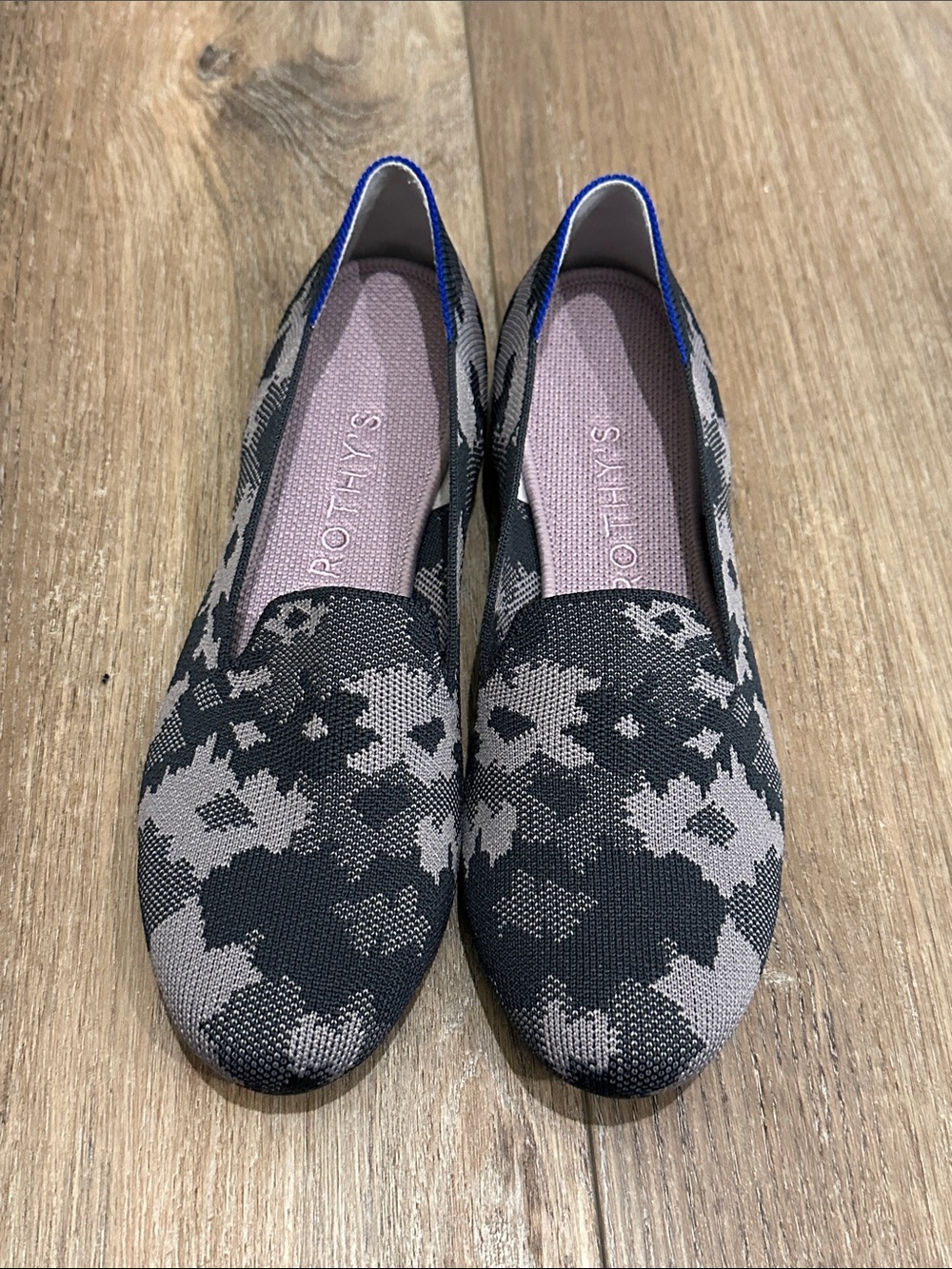 Rothy’s Loafer Shoes in Grey Floral Camo, Size 9.5, Machine Washable!